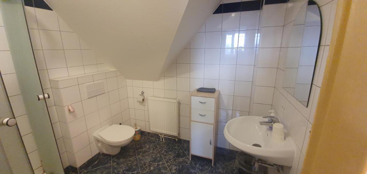 Hotel Pod Vinici Mikulov Esterno foto
