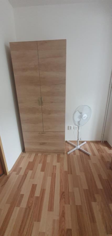 Hotel Pod Vinici Mikulov Esterno foto
